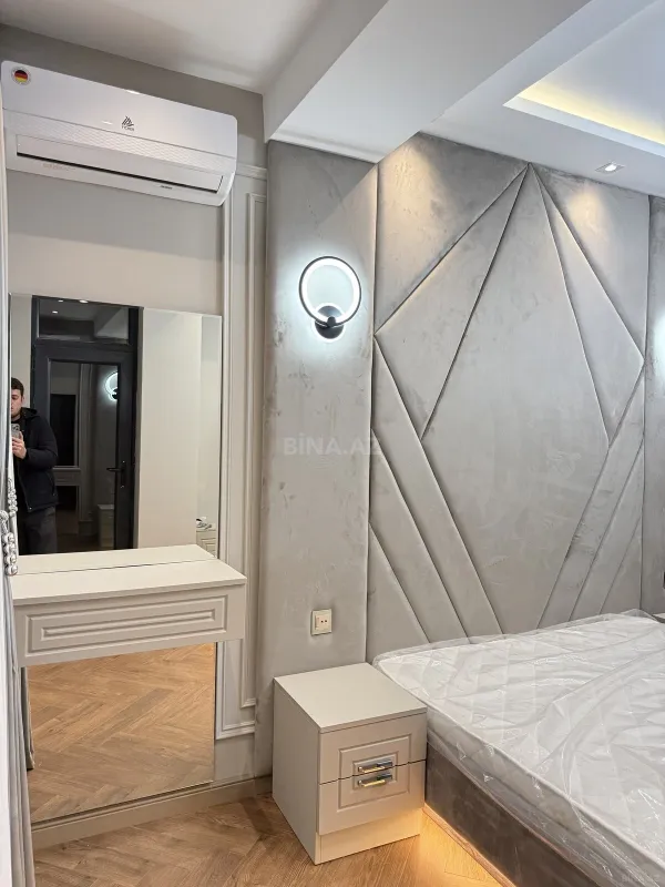 Kirayə verilir 4 otaqlı mənzil 140 m²