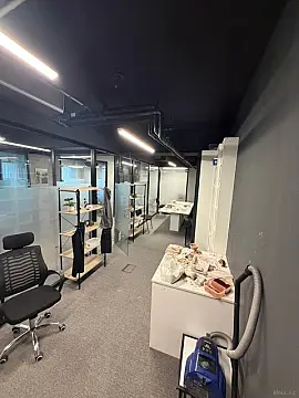 Kirayə verilir 5 otaqlı ofis 121 m²