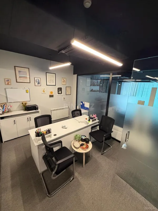 Kirayə verilir 5 otaqlı ofis 121 m²