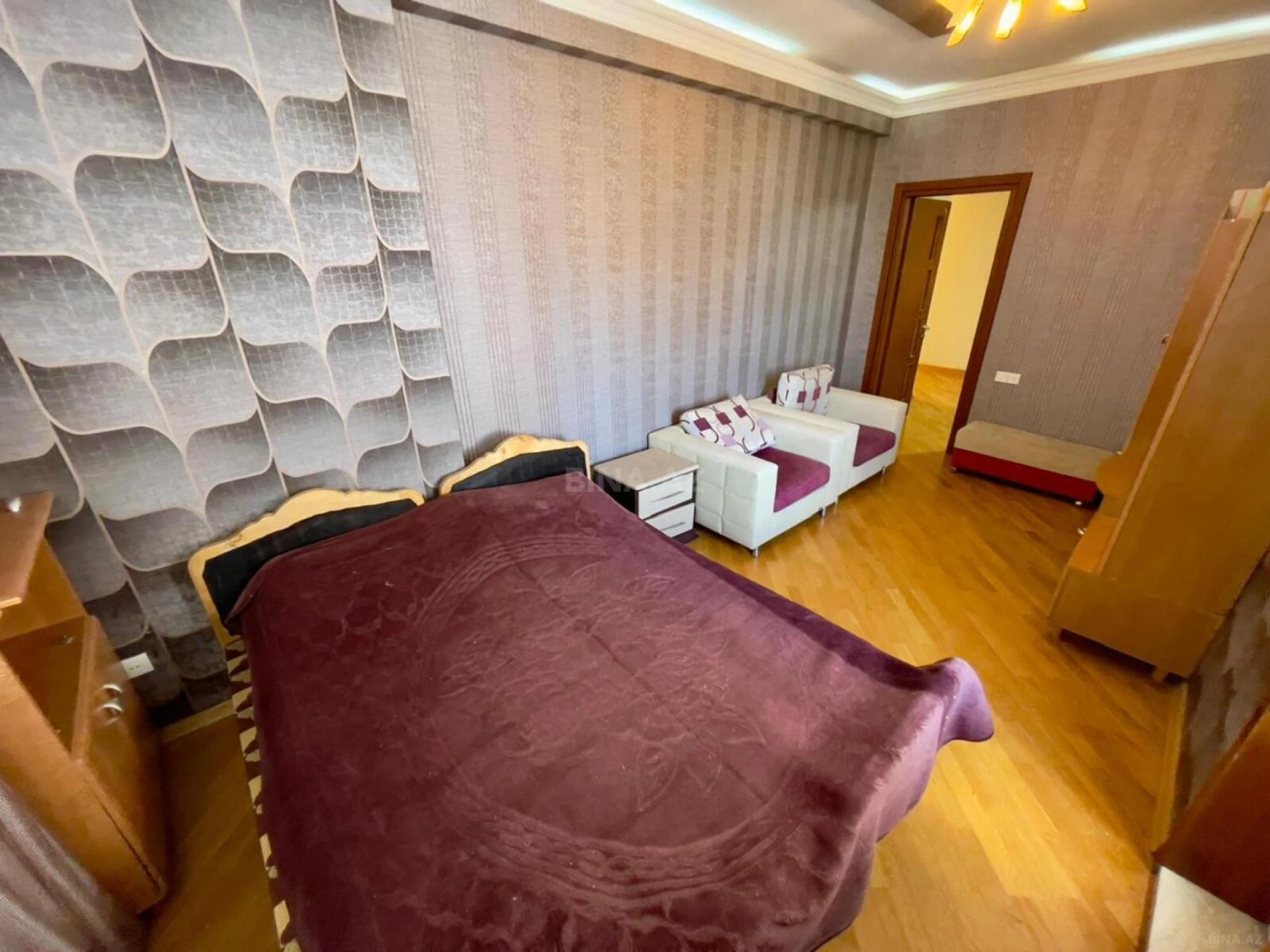 Kirayə verilir 3 otaqlı mənzil 148 m²