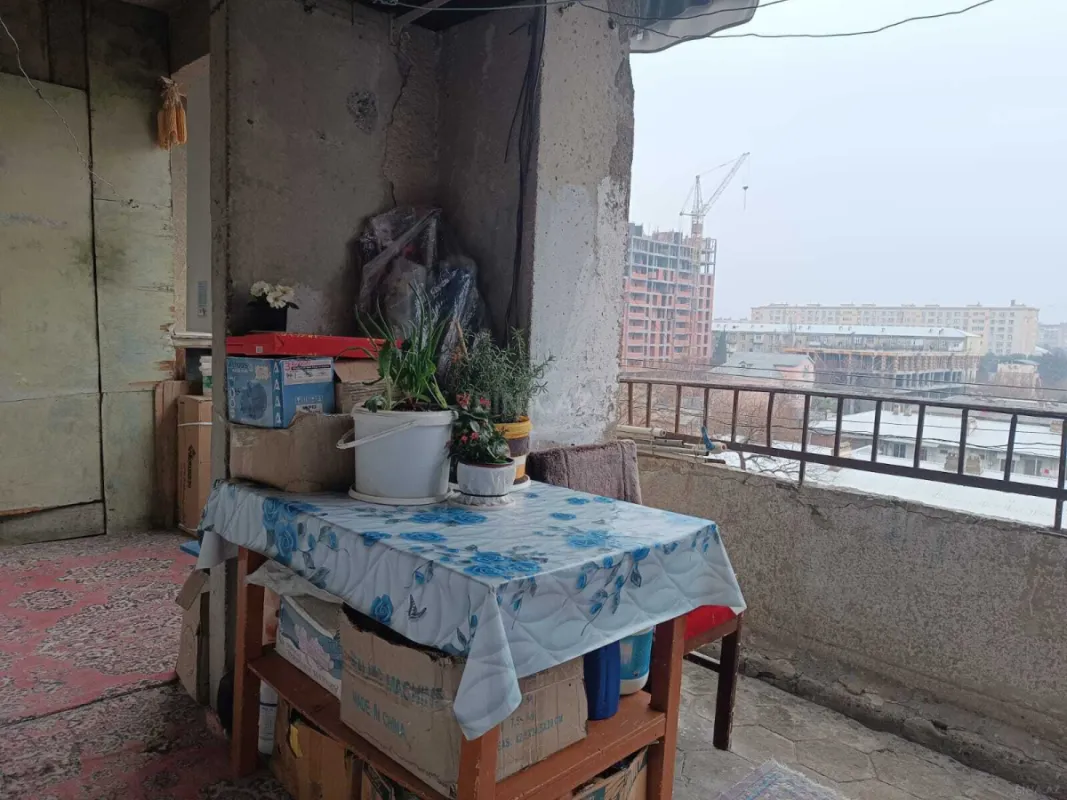 Satılır 5 otaqlı mənzil 120 m²