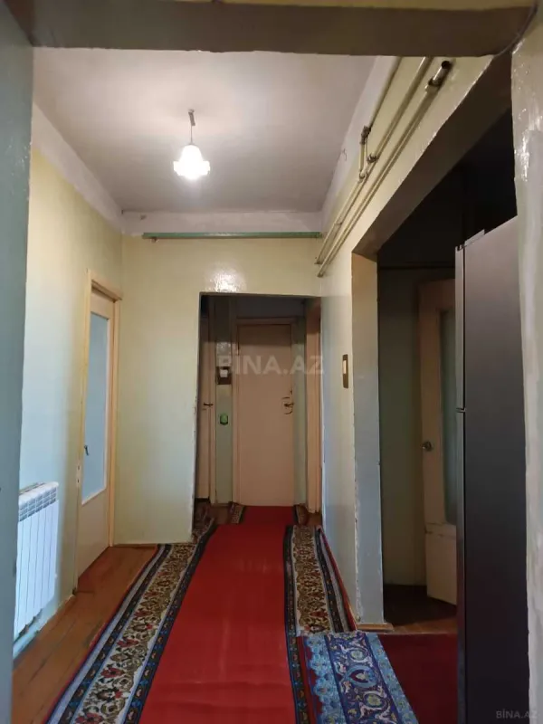 Satılır 5 otaqlı mənzil 120 m²