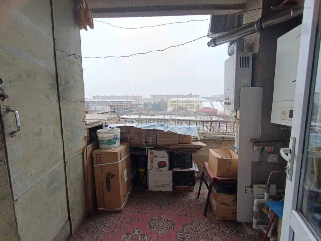 Satılır 5 otaqlı mənzil 120 m²