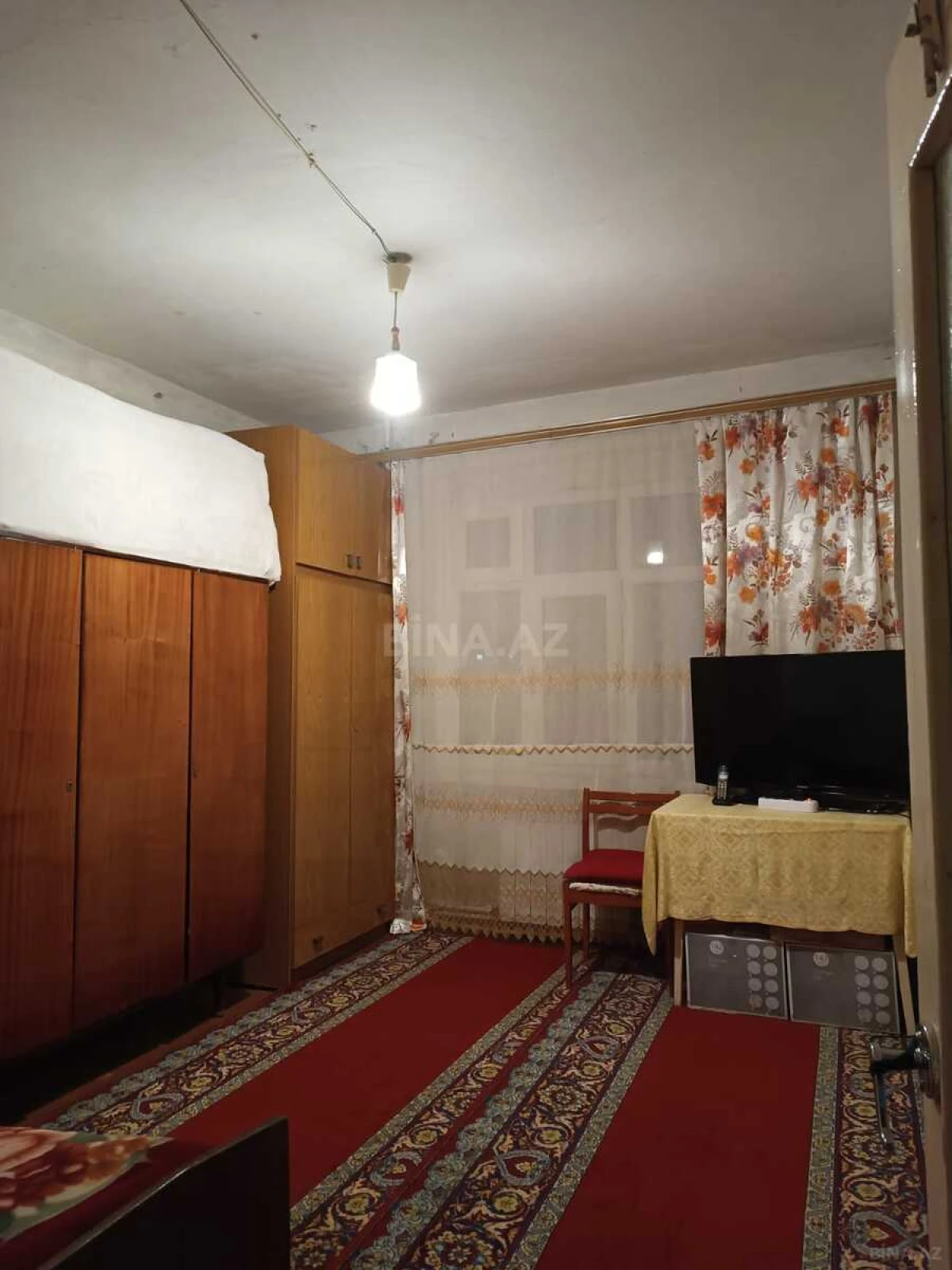 Satılır 5 otaqlı mənzil 120 m²