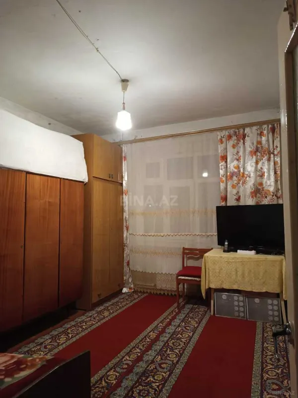 Satılır 5 otaqlı mənzil 120 m²