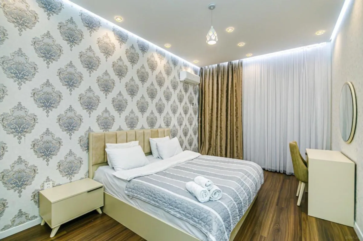Kirayə verilir 3 otaqlı mənzil 120 m²