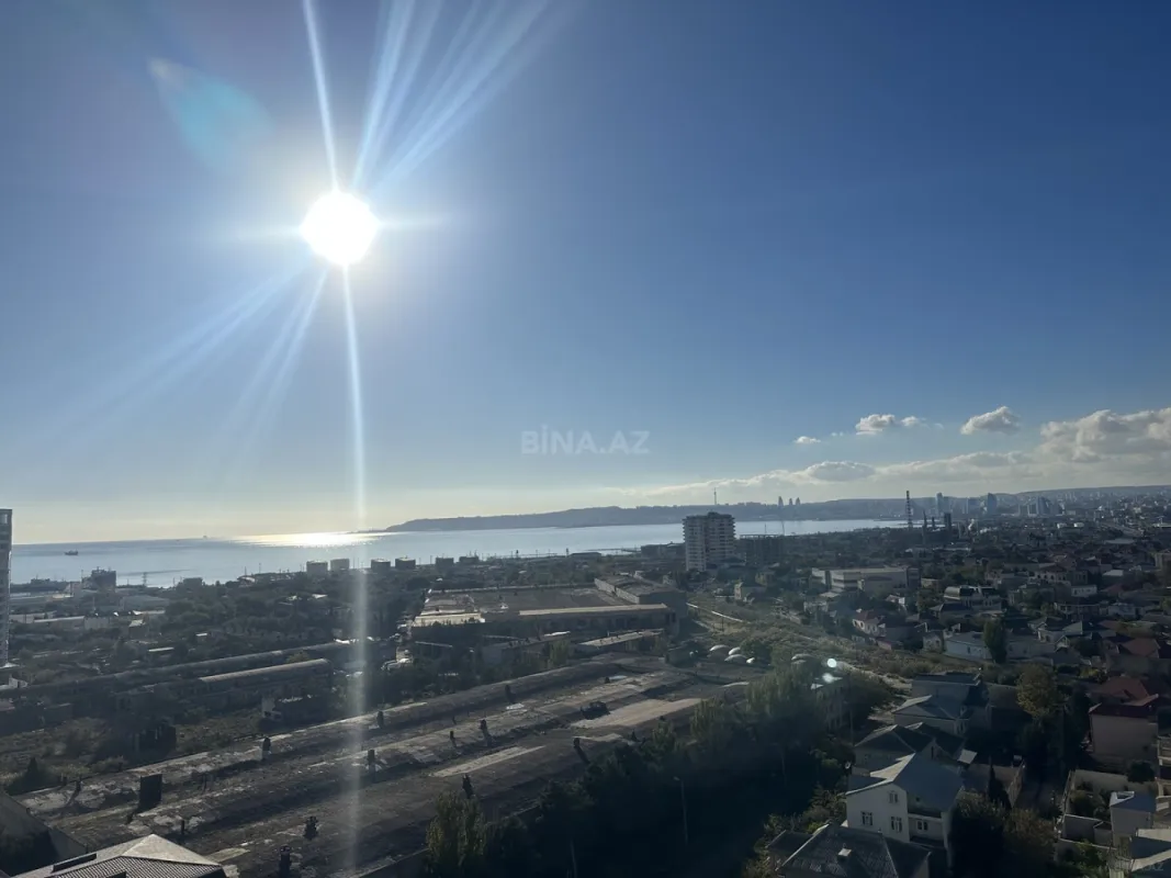 Satılır 4 otaqlı mənzil 148 m²