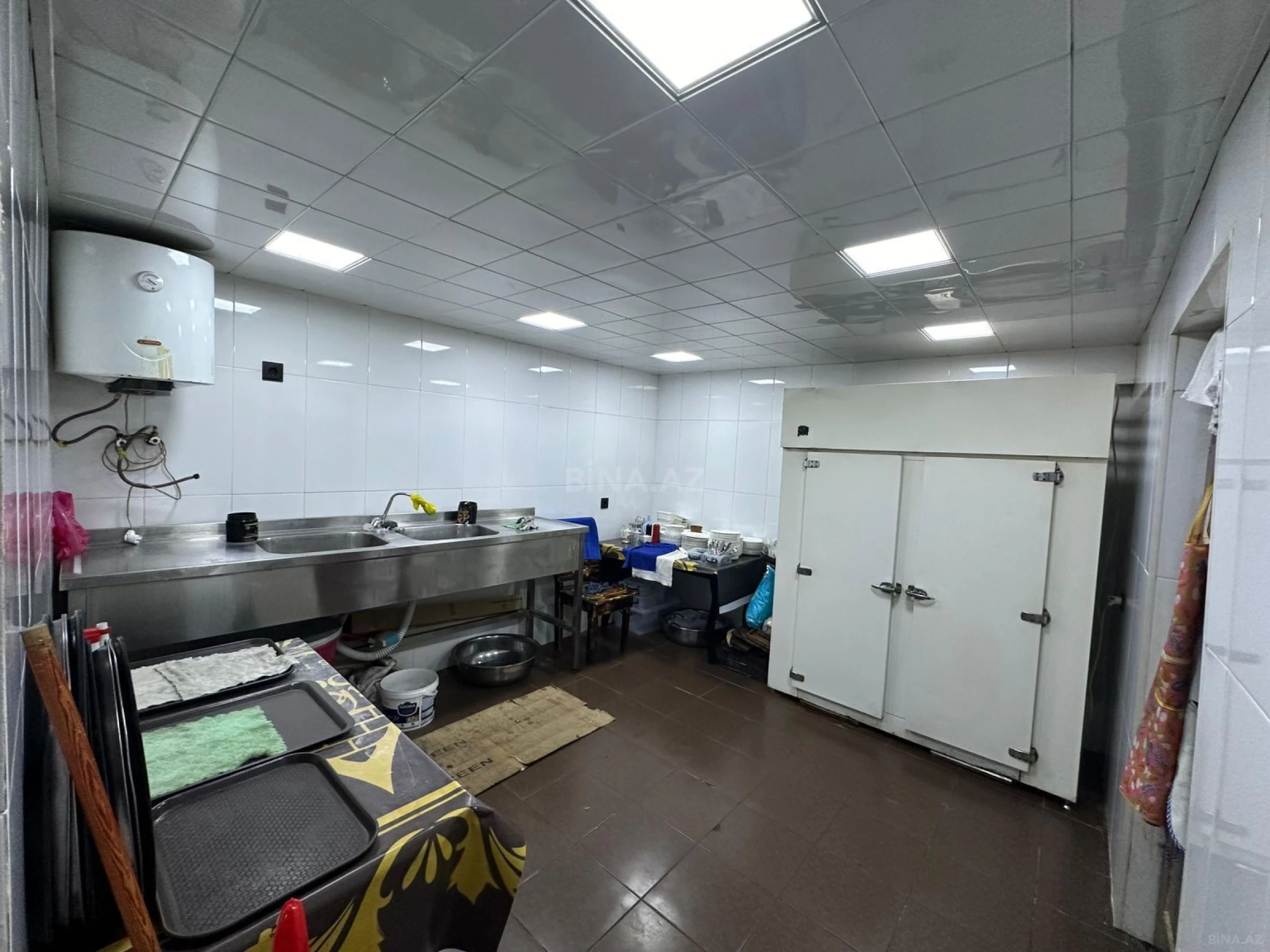 Satılır obyekt 165 m²