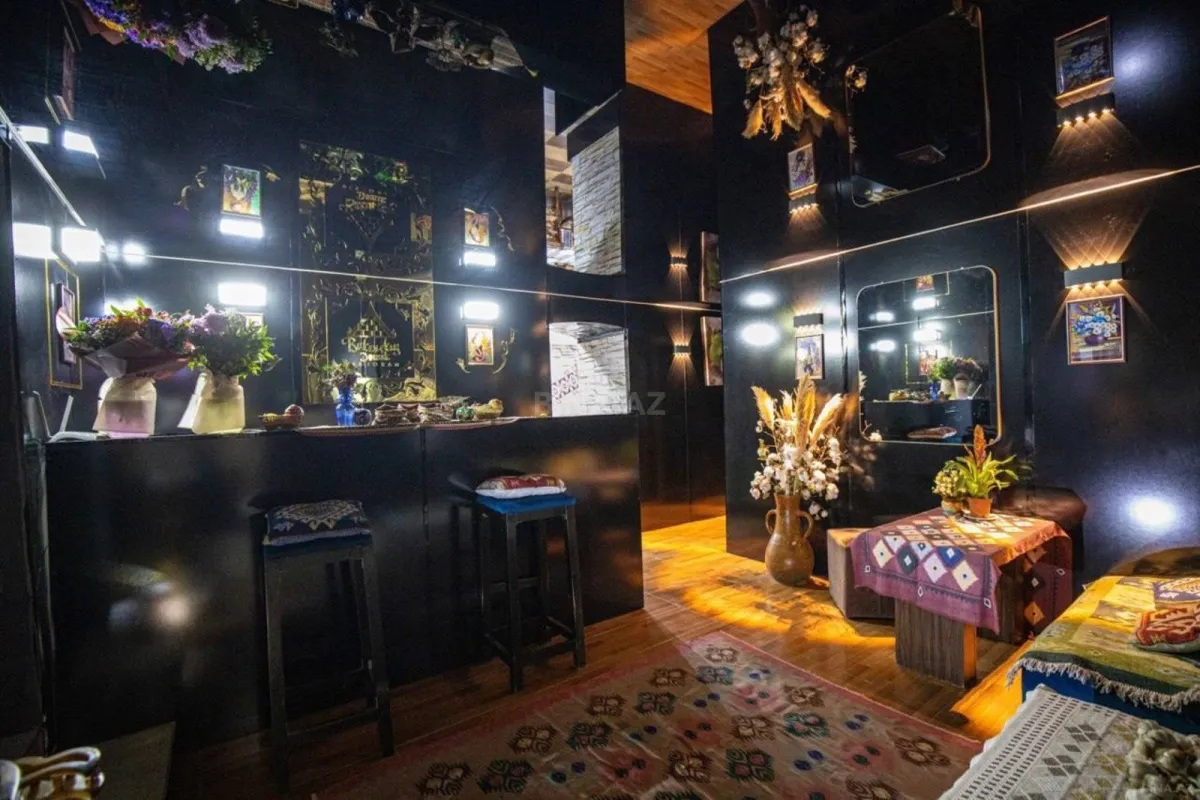 Satılır obyekt 165 m²