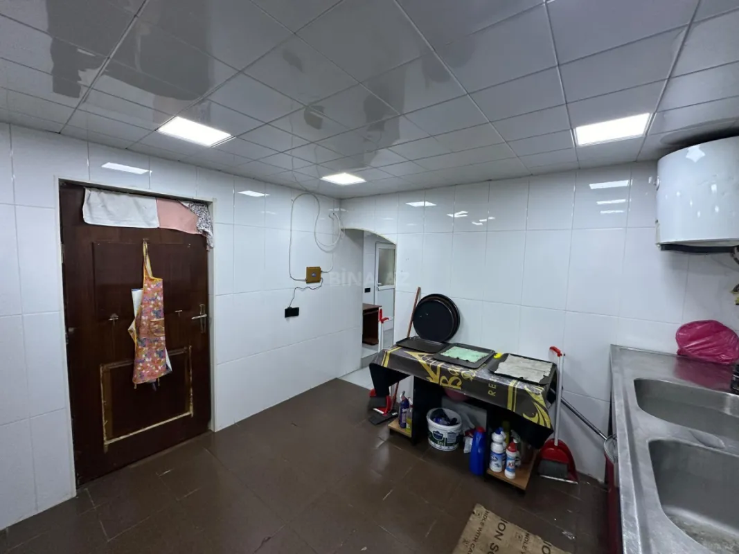 Satılır obyekt 165 m²