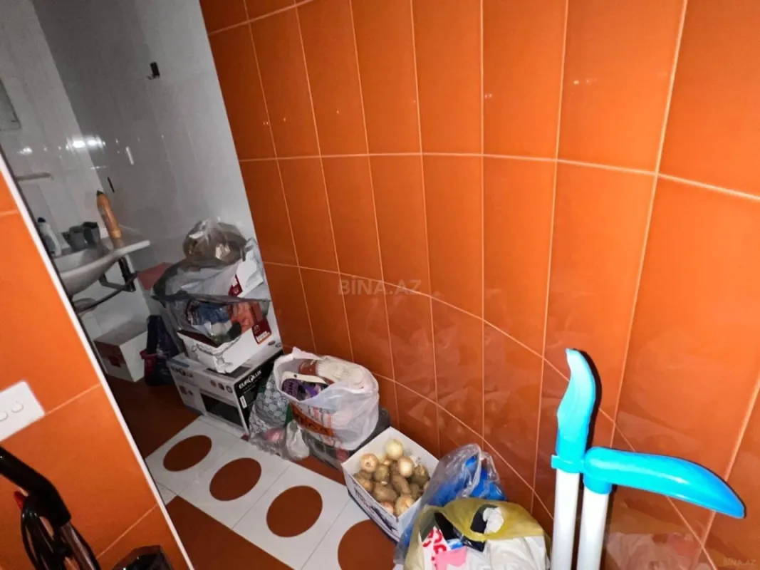 Satılır 2 otaqlı mənzil 138 m²
