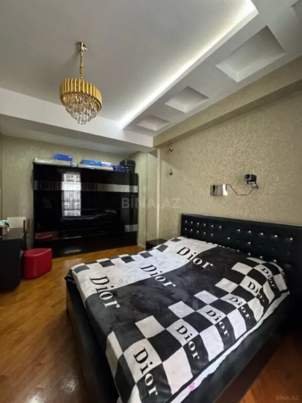 Satılır 3 otaqlı mənzil 94 m²