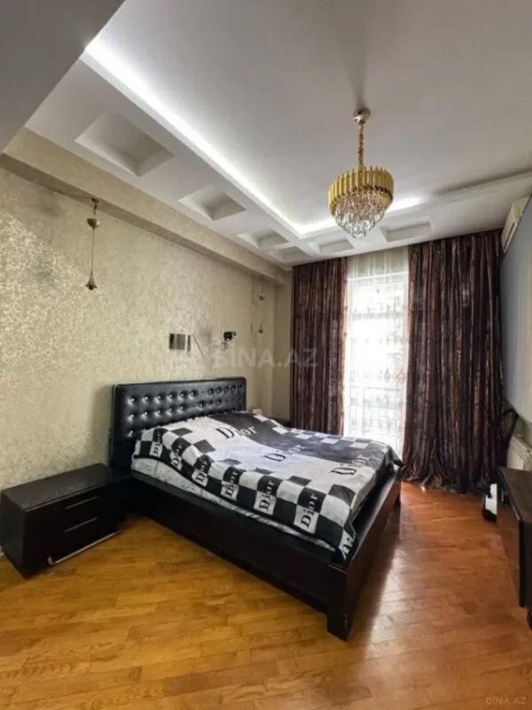 Satılır 3 otaqlı mənzil 94 m²