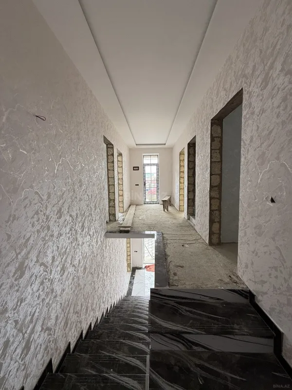 Satılır 6 otaqlı həyət evi 200 m²