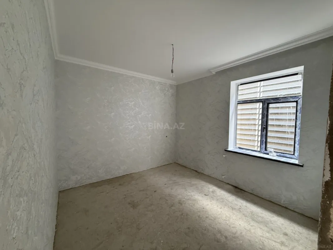 Satılır 6 otaqlı həyət evi 200 m²