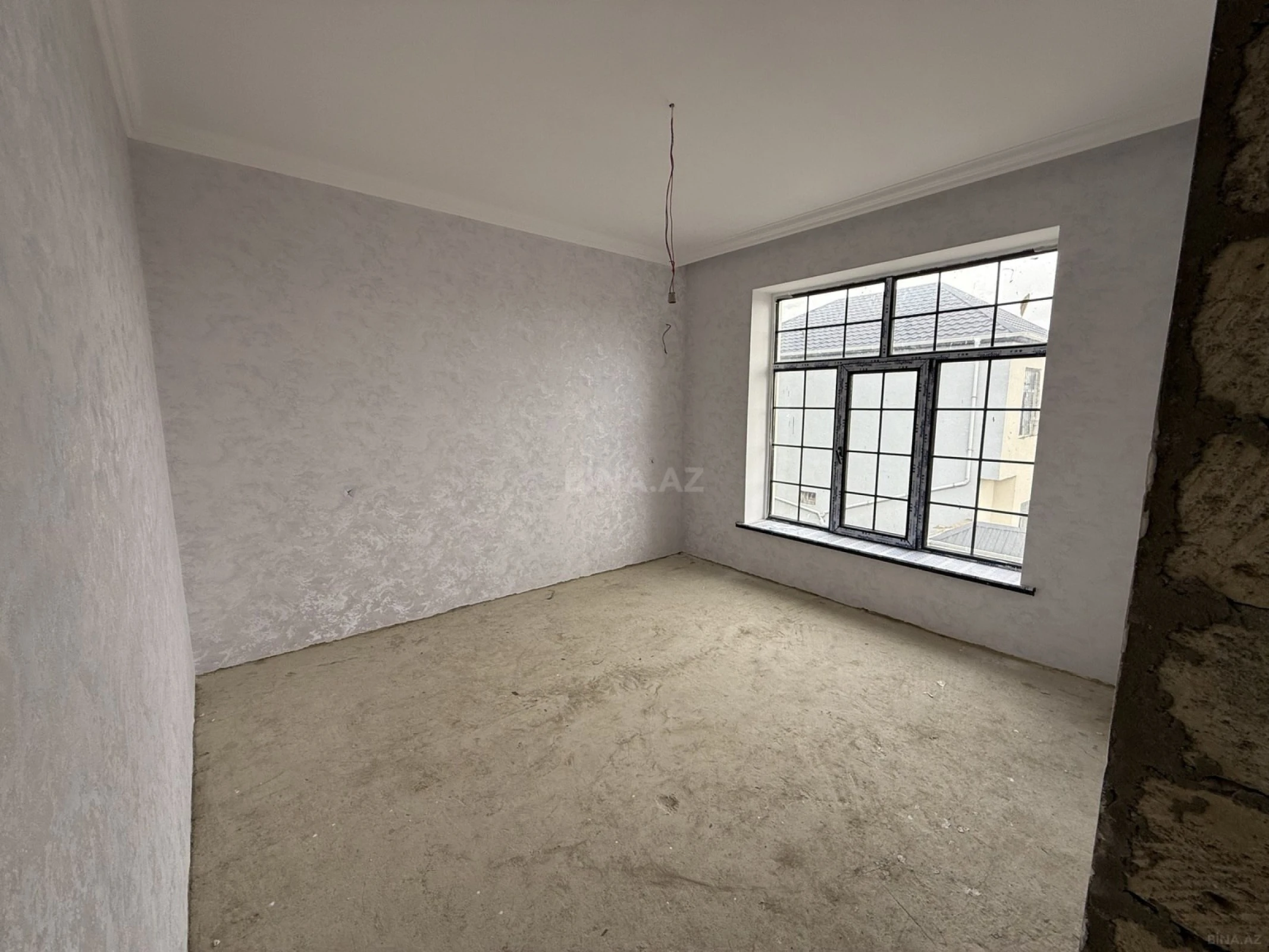 Satılır 6 otaqlı həyət evi 200 m²