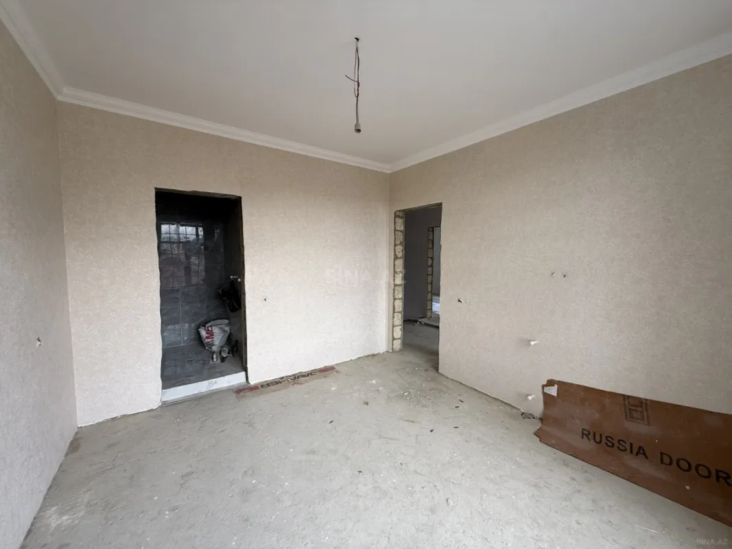 Satılır 6 otaqlı həyət evi 200 m²
