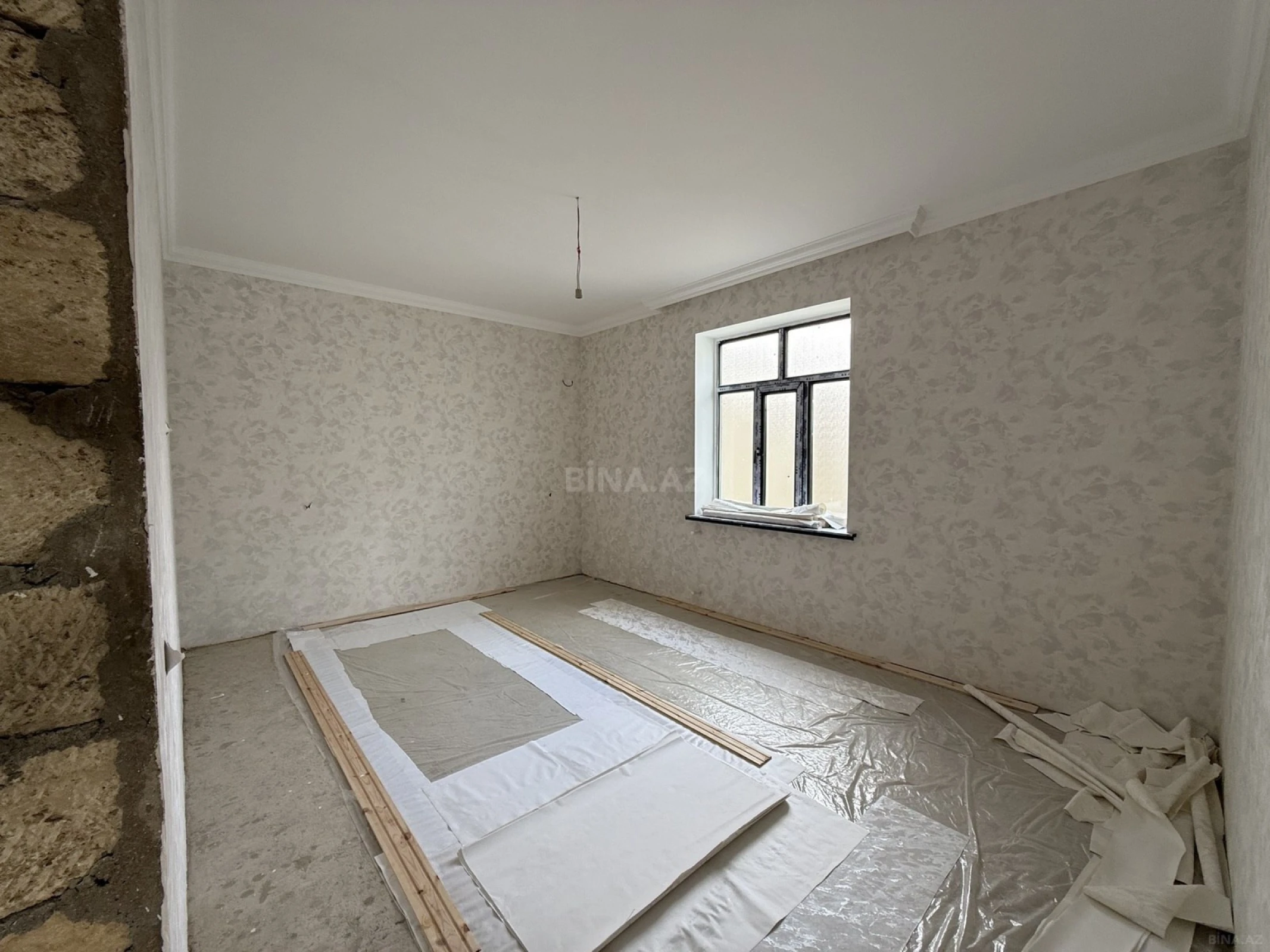Satılır 6 otaqlı həyət evi 200 m²