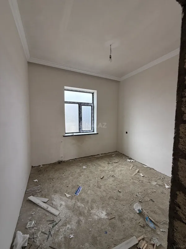 Satılır 5 otaqlı həyət evi 180 m²