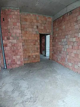 Satılır 2 otaqlı mənzil 89 m²