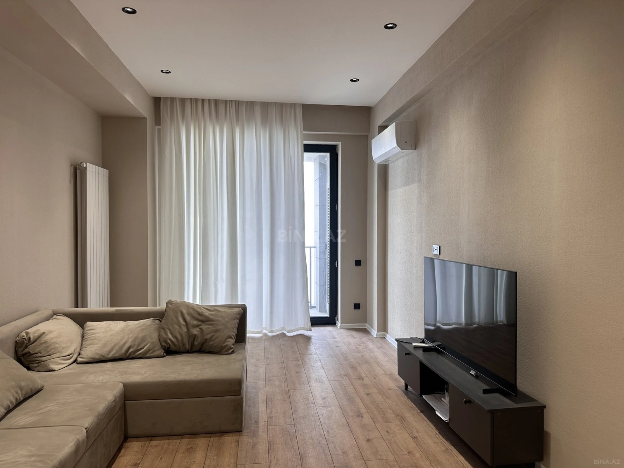 Satılır 2 otaqlı mənzil 117.2 m²