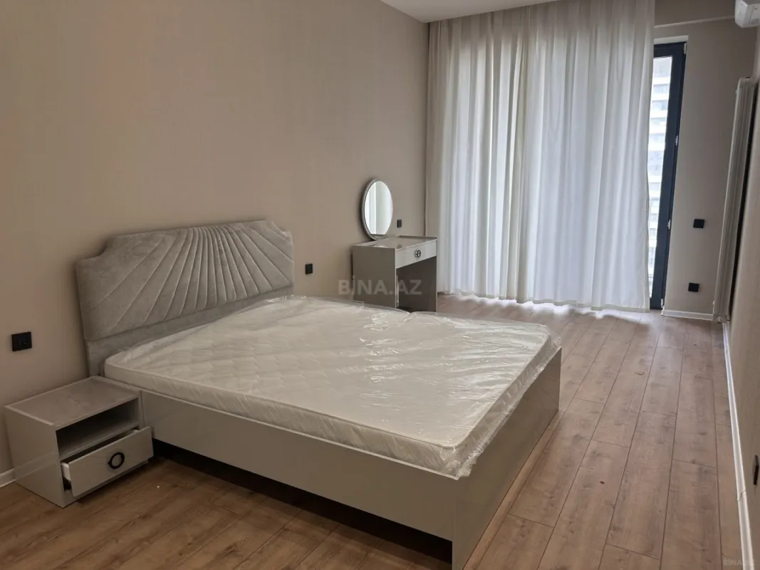 Satılır 2 otaqlı mənzil 117.2 m²