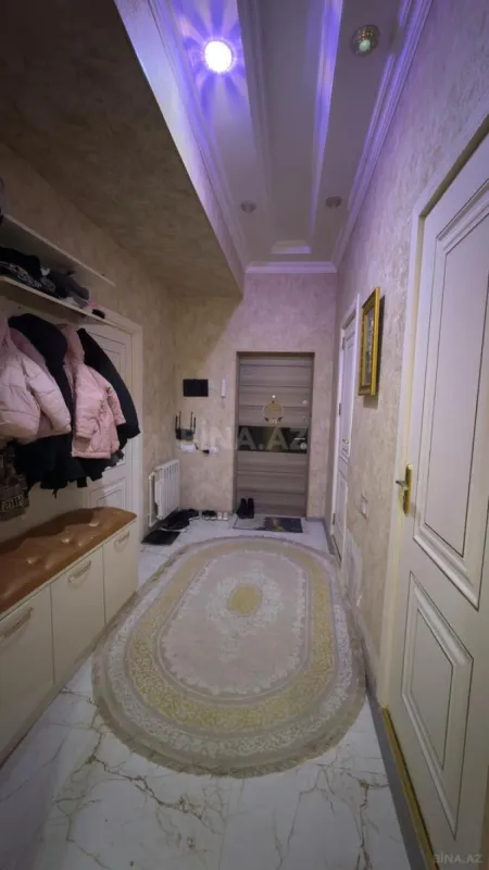 Satılır 3 otaqlı mənzil 88 m²