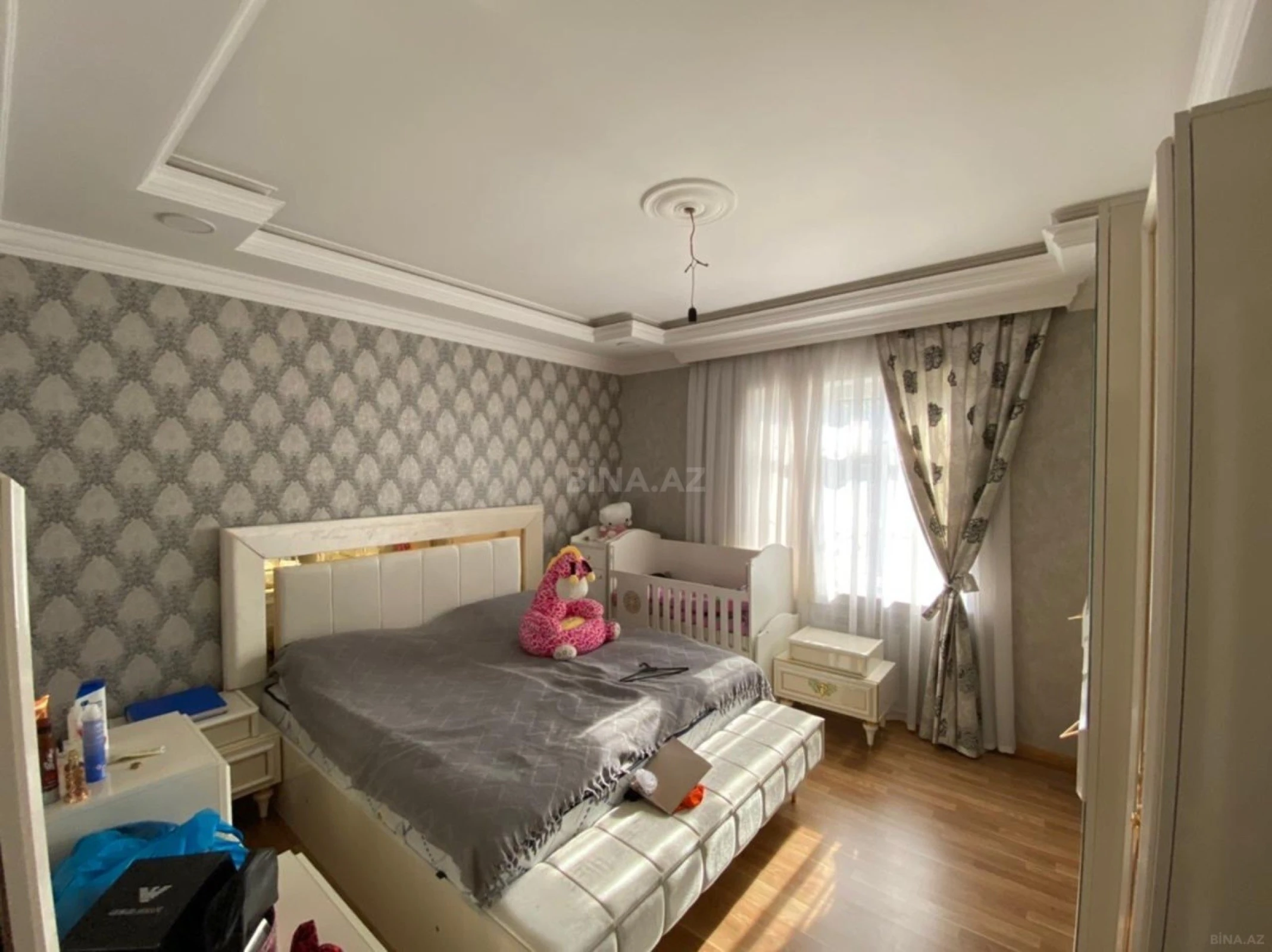 Satılır 8 otaqlı həyət evi 140 m²