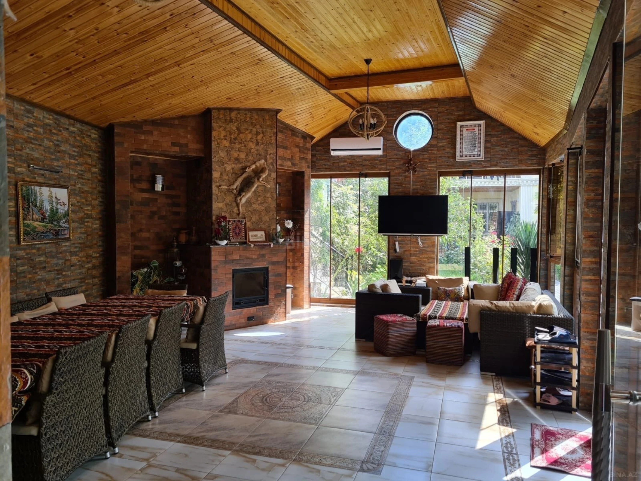 Satılır 8 otaqlı həyət evi 140 m²