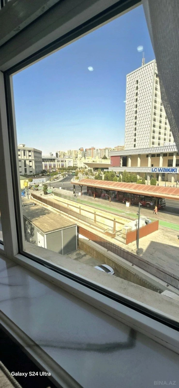 Kirayə verilir 3 otaqlı mənzil 145 m²
