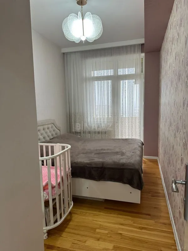 Satılır 2 otaqlı mənzil 55 m²
