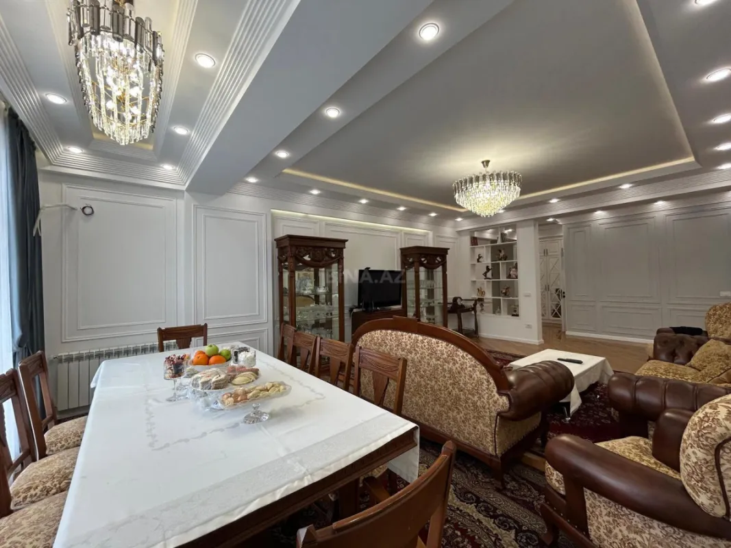 Satılır 4 otaqlı mənzil 155 m²