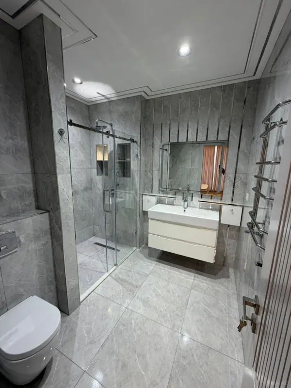 Kirayə verilir 3 otaqlı mənzil 180 m²