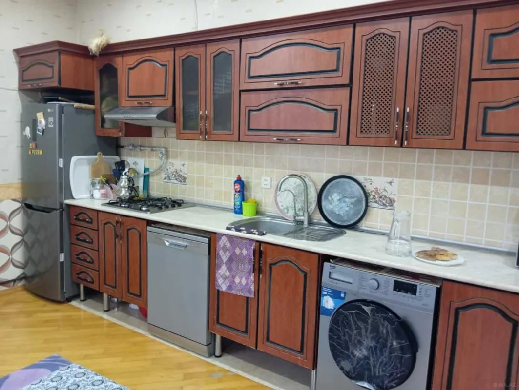 Satılır 3 otaqlı mənzil 120 m²