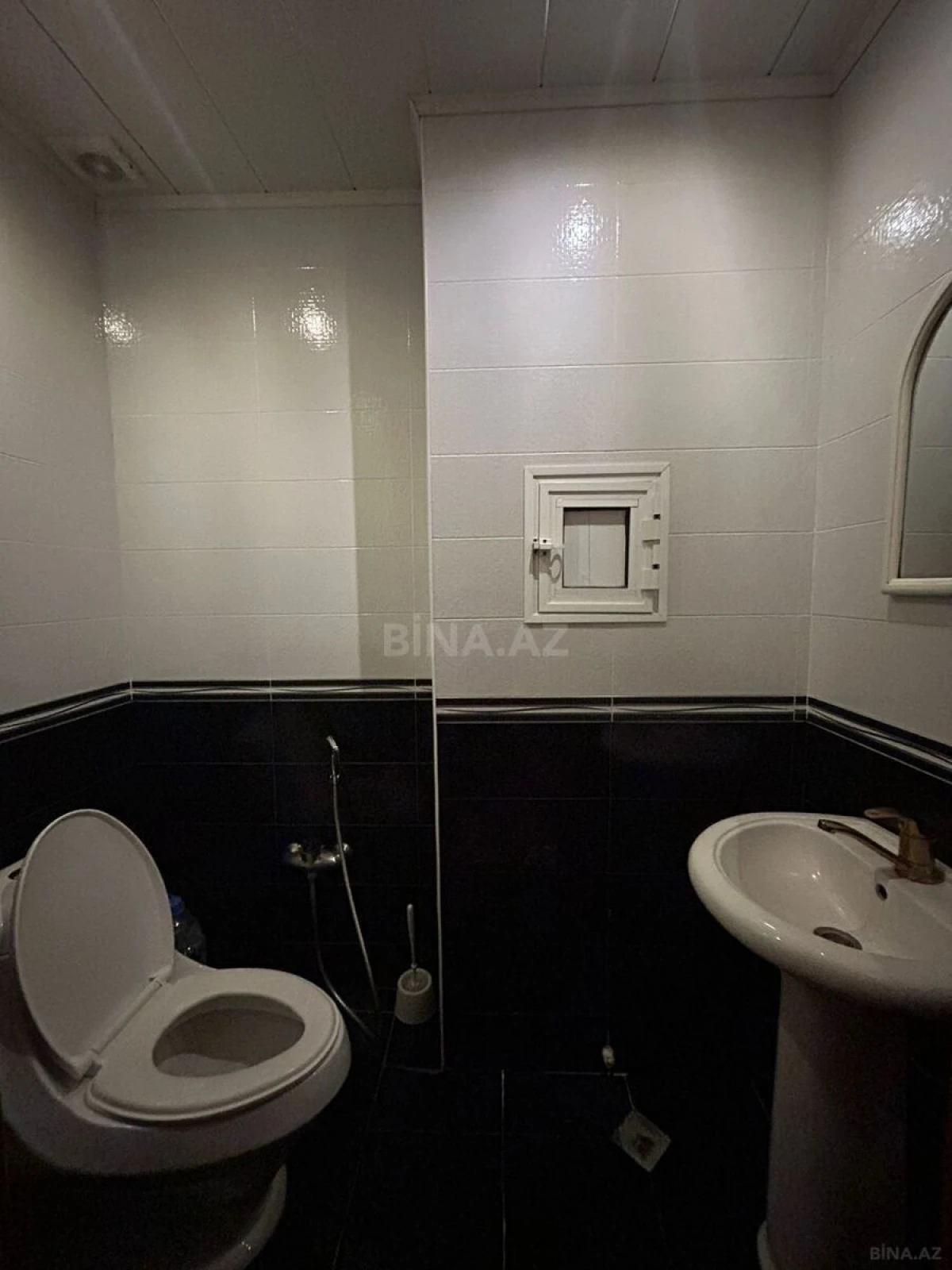 Satılır 3 otaqlı mənzil 120 m²