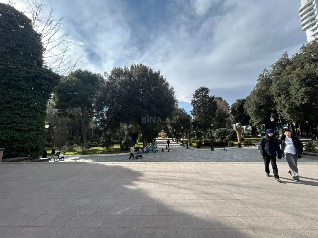 Satılır 3 otaqlı mənzil 120 m²