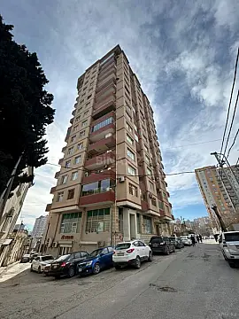 Satılır 3 otaqlı mənzil 120 m²