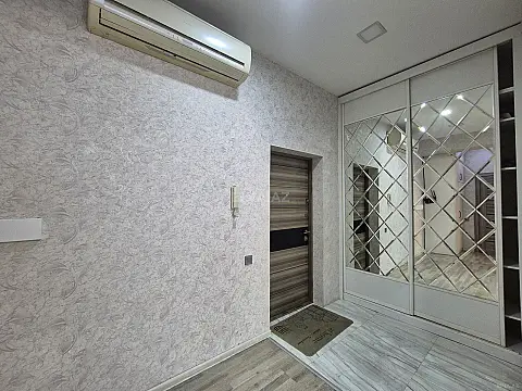 Kirayə verilir 2 otaqlı mənzil 70 m²