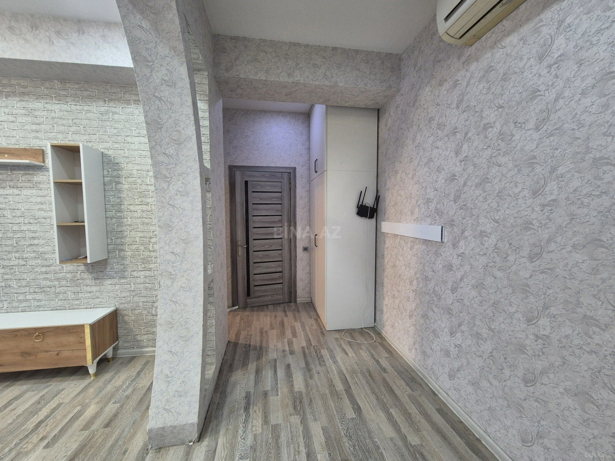 Kirayə verilir 2 otaqlı mənzil 70 m²