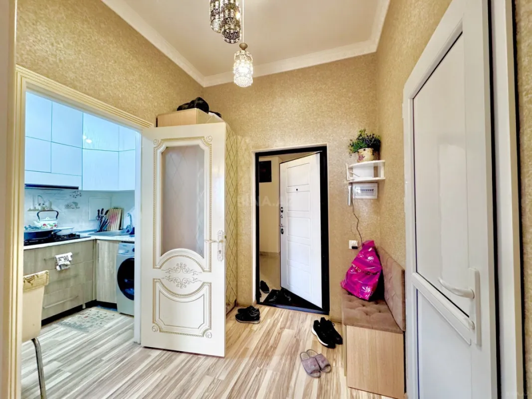 Satılır 2 otaqlı mənzil 70 m²