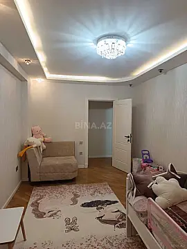 Satılır 3 otaqlı mənzil 110 m²