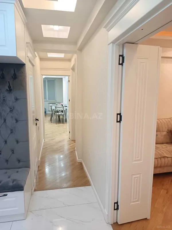 Satılır 3 otaqlı mənzil 110 m²