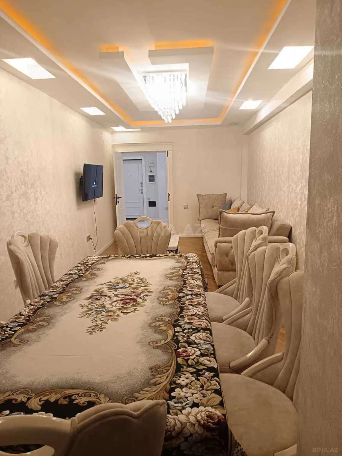 Satılır 3 otaqlı mənzil 110 m²