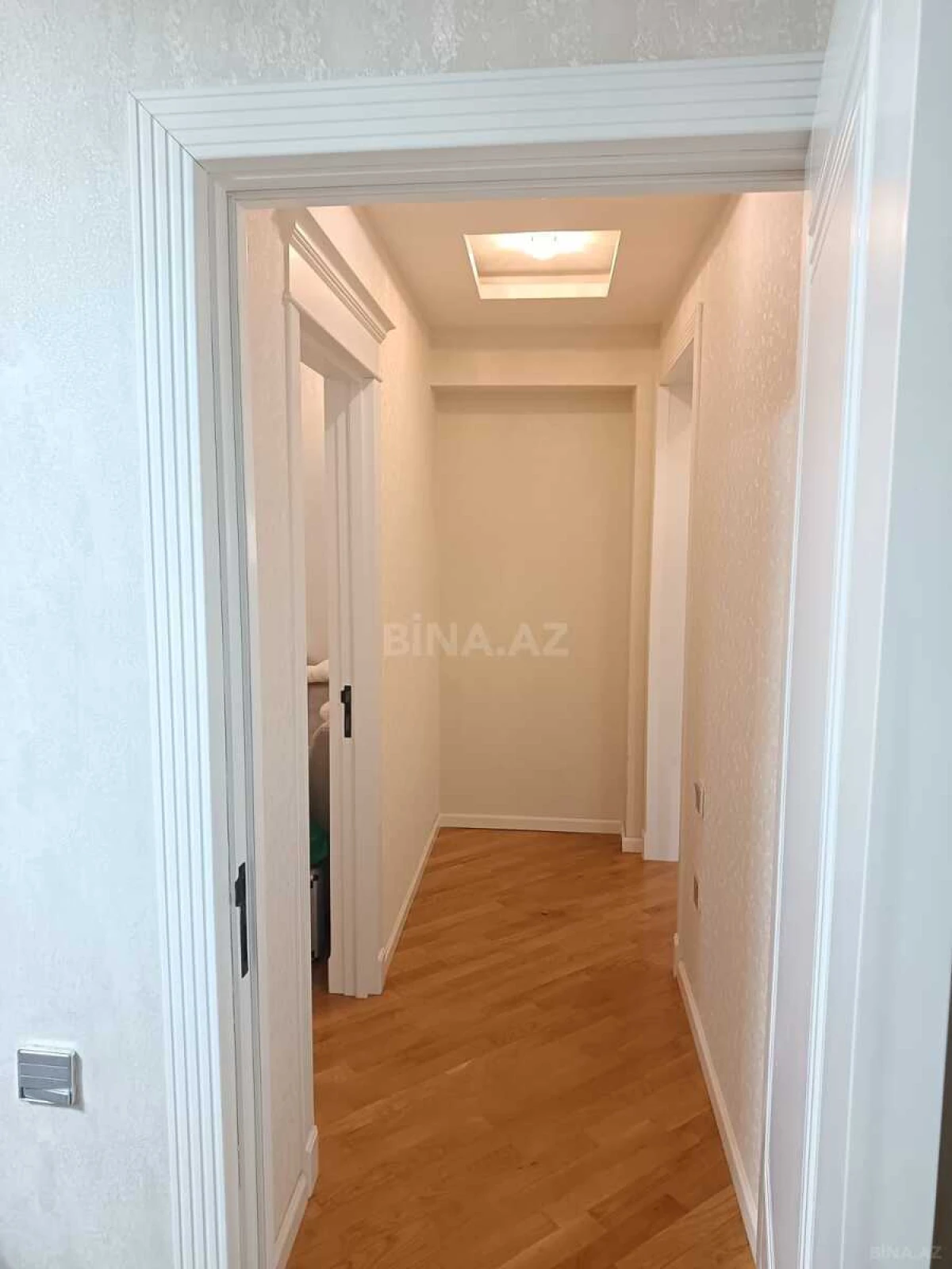 Satılır 3 otaqlı mənzil 110 m²