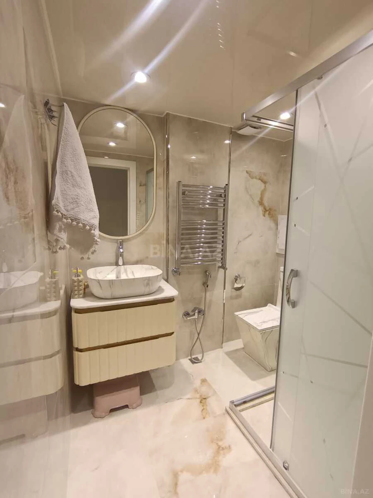 Satılır 3 otaqlı mənzil 110 m²