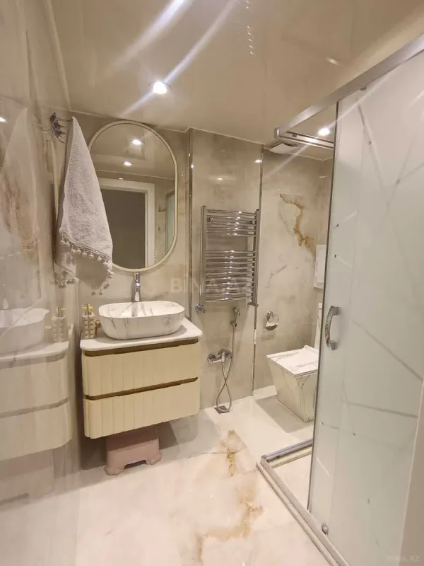 Satılır 3 otaqlı mənzil 110 m²