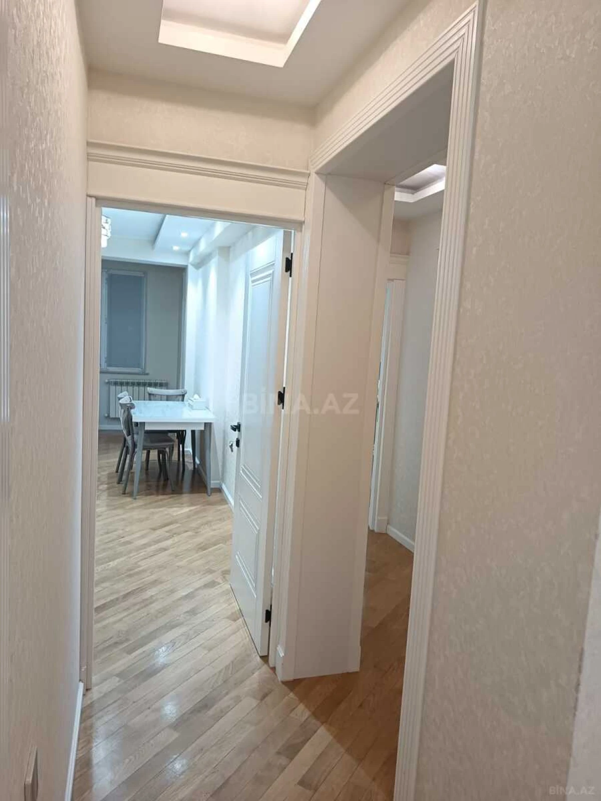 Satılır 3 otaqlı mənzil 110 m²