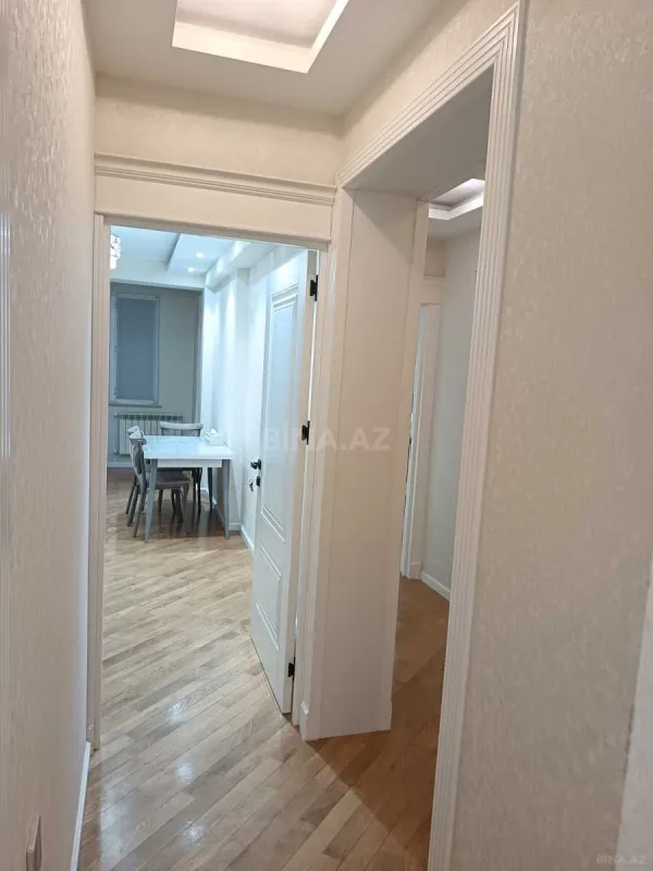Satılır 3 otaqlı mənzil 110 m²