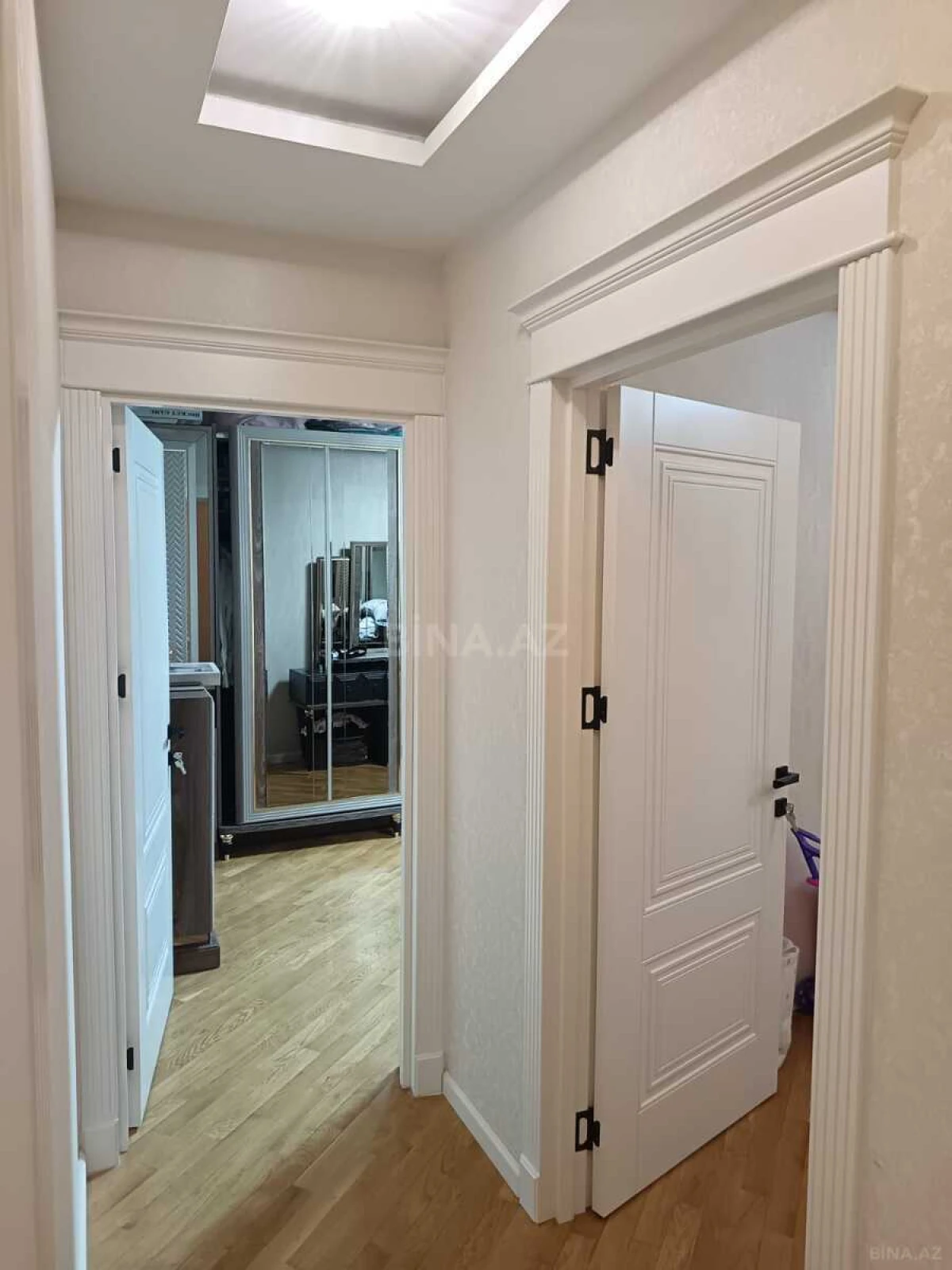 Satılır 3 otaqlı mənzil 110 m²