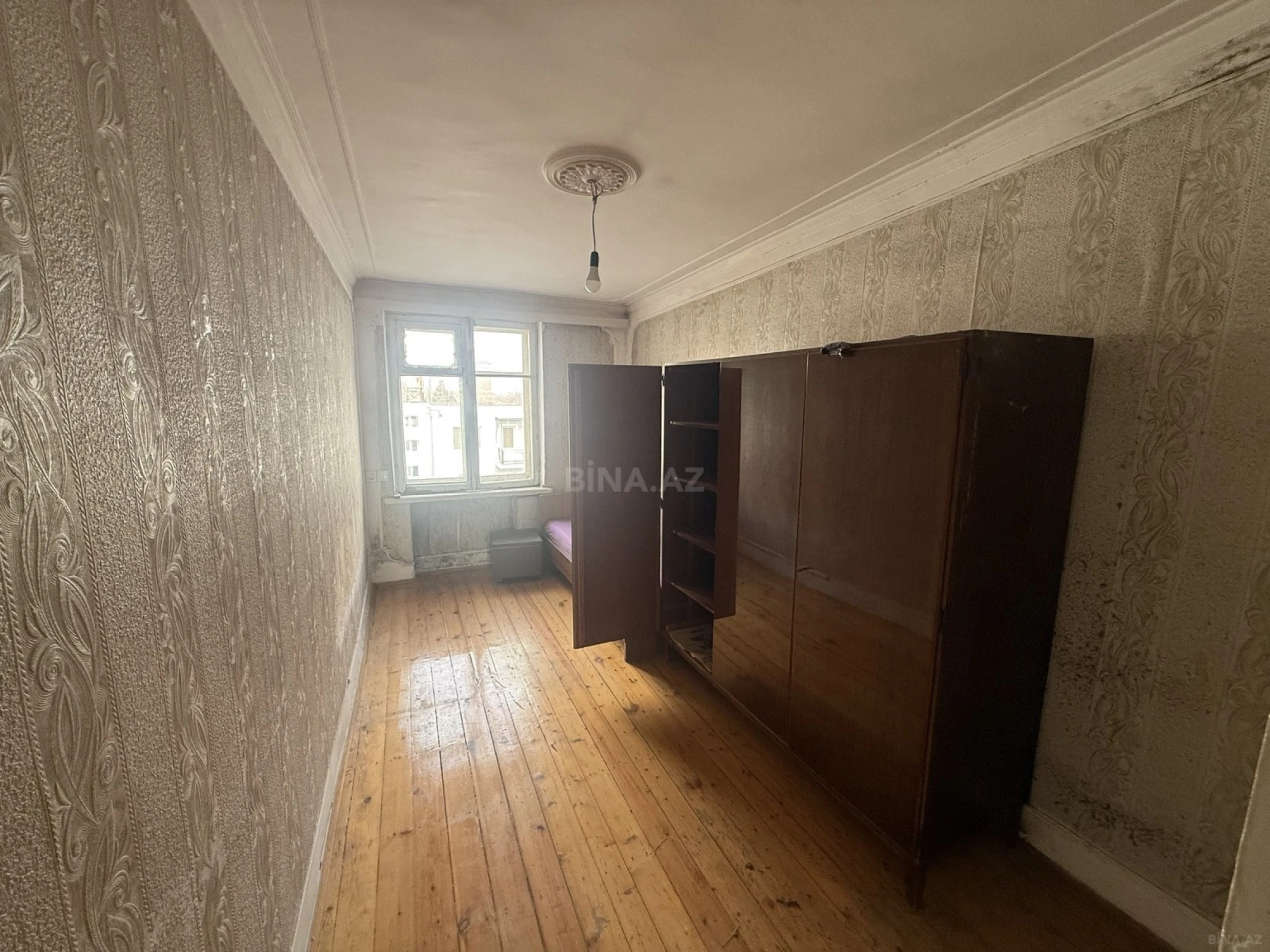 Satılır 2 otaqlı mənzil 42.5 m²